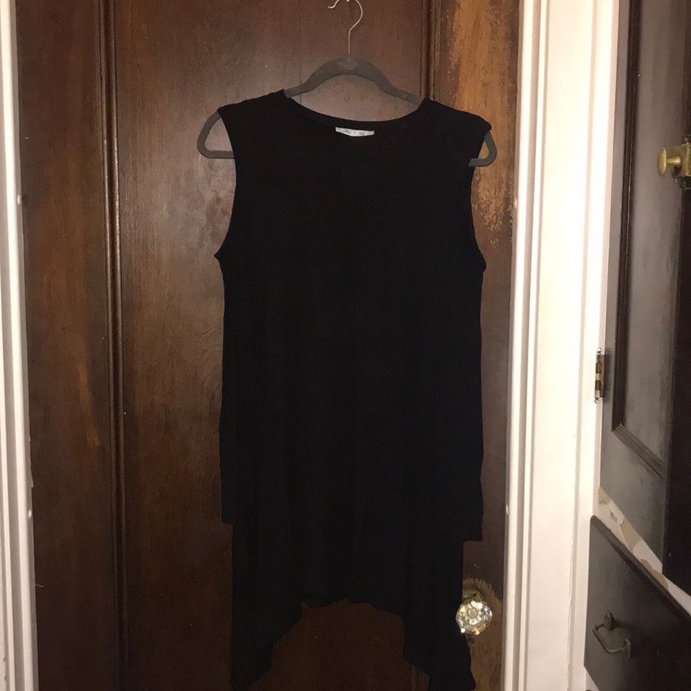 Long sleeve cold shoulder tunic